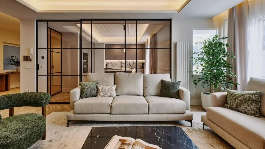 Apartamento de 3 dormitorios en Madrid, Spain No. 697 № 3