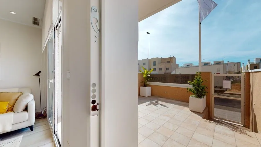 Сasa de 3 dormitorios en Pilar de la Horadada, Spain No. 812 № 17