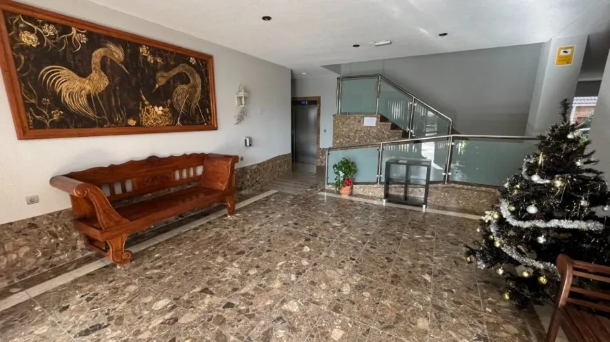 Apartamento de 2 dormitorios en Benidorm, Spain No. 392 № 21