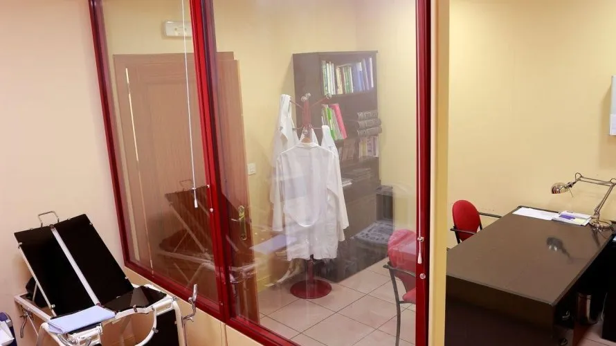 Apartamento de 5 dormitorios en Madrid, Spain No. 621 № 2