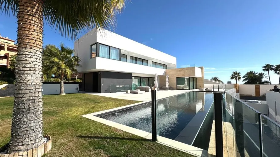 Villa de 691m² en Finestrat, Spain No. 710 № 2
