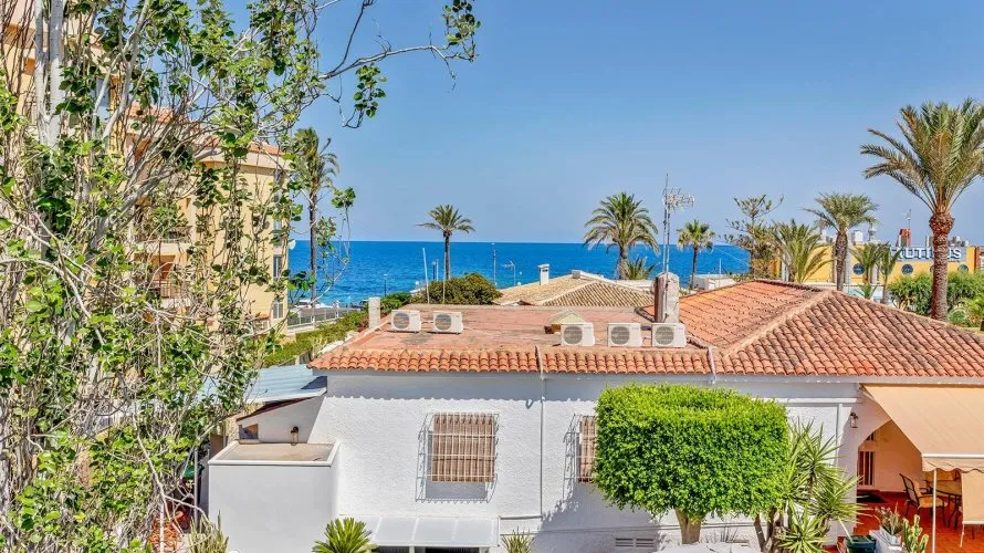 Villa de 4 dormitorios en Torrevieja, Spain No. 835 № 19