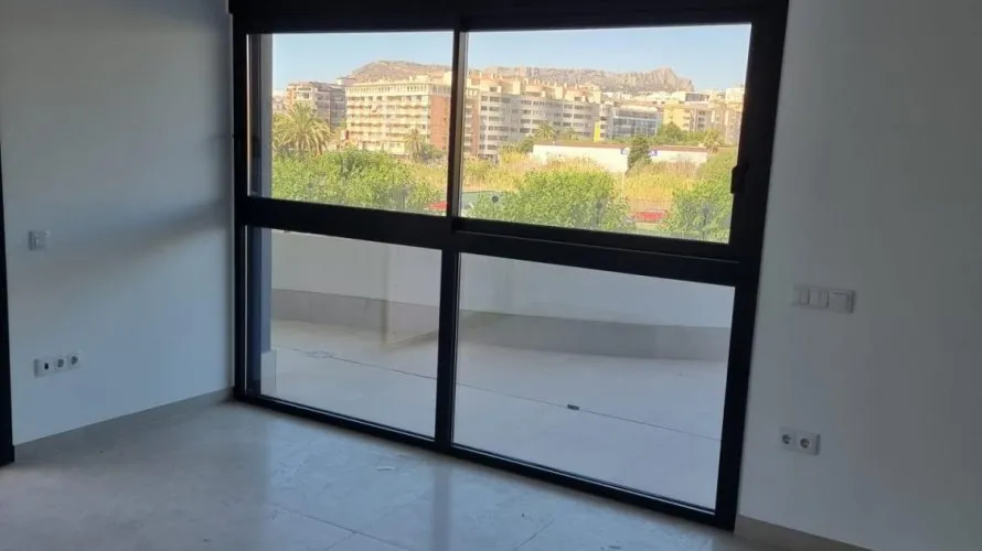 Apartamento de 2 dormitorios en Calpe, Spain No. 661 № 7