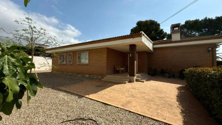 Villa de 3 dormitorios en La Nucia, Spain No. 80 № 17