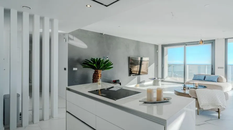 Apartamento de 3 dormitorios en Benidorm, Spain No. 672 № 11