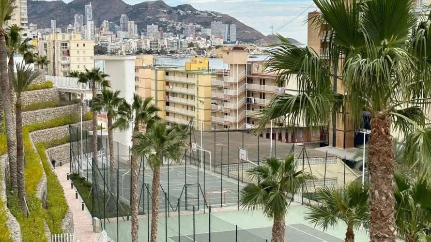 Ático de 3 dormitorios en Benidorm, Spain No. 569 № 9