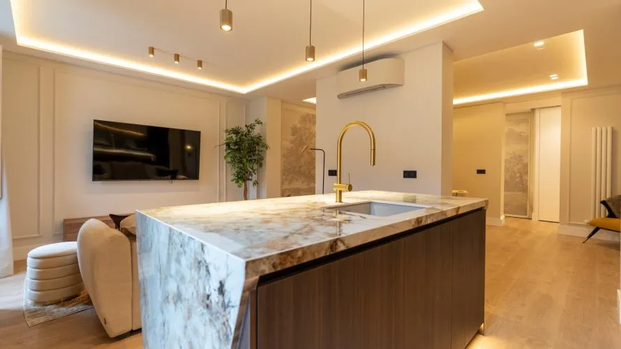 Apartamento de 3 dormitorios en Madrid, Spain No. 951 № 8