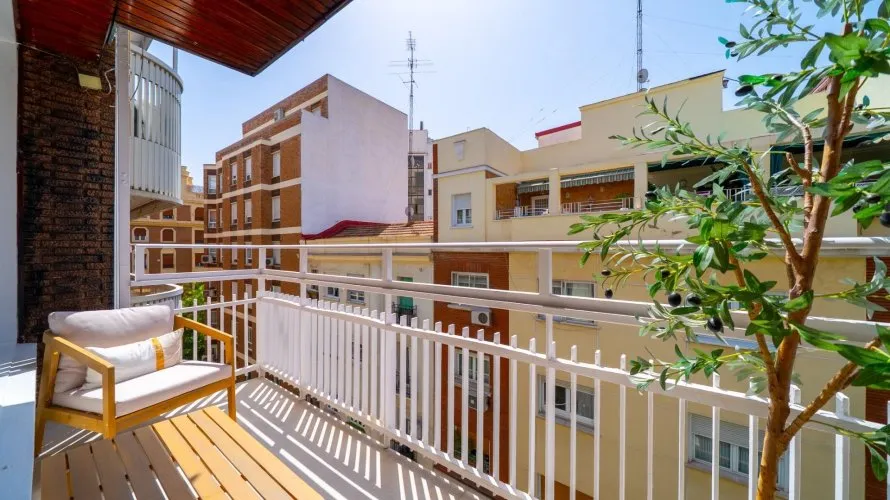 Apartamento de 3 dormitorios en Madrid, Spain No. 792 № 9