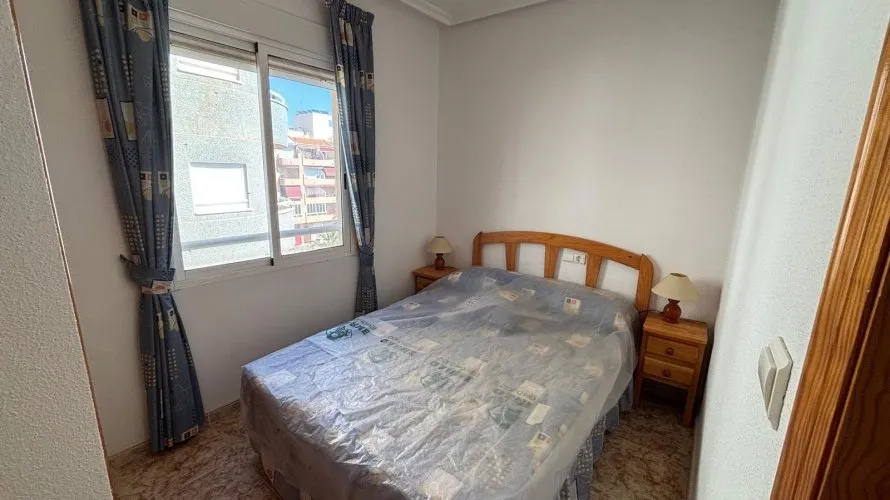 Apartamento de 1 dormitorio en Torrevieja, Spain No. 233 № 12