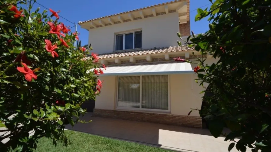 Villa de 276m² en Cabo Roig, Spain No. 257 № 3