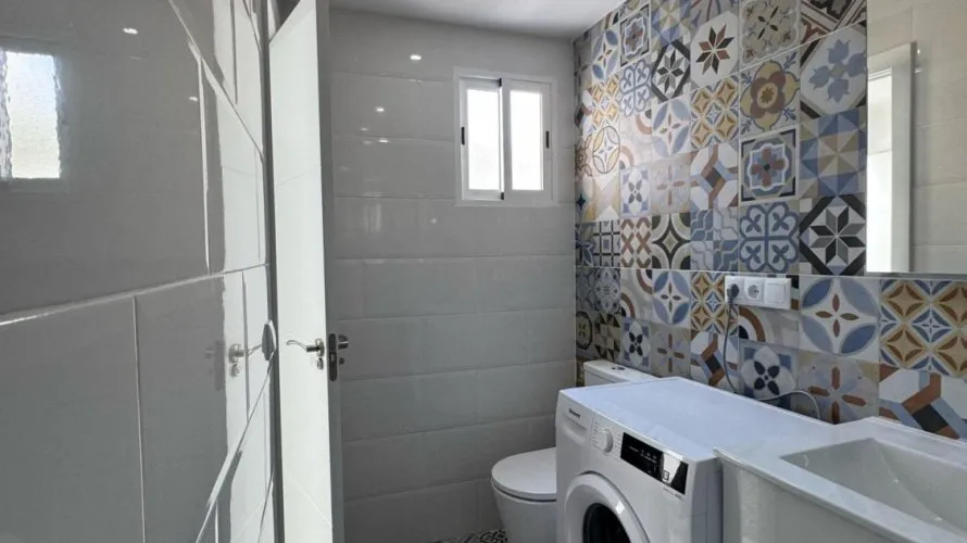 Apartamento de 3 dormitorios en Torrevieja, Spain No. 166 № 17