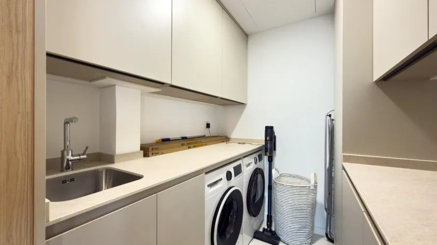 Apartamento de 3 dormitorios en Madrid, Spain No. 956 № 11
