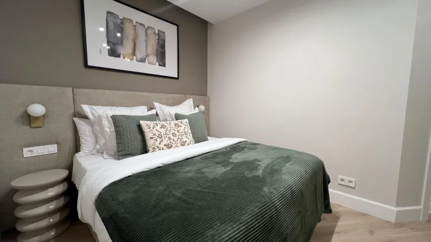 Apartamento de 2 dormitorios en Madrid, Spain No. 849 № 13