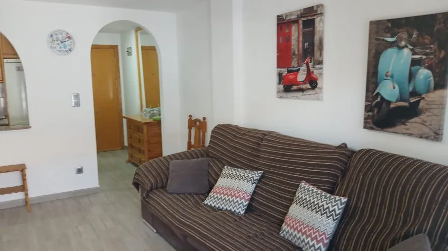 Apartamento de 1 dormitorio en Guardamar del Segura, Spain No. 869 № 9