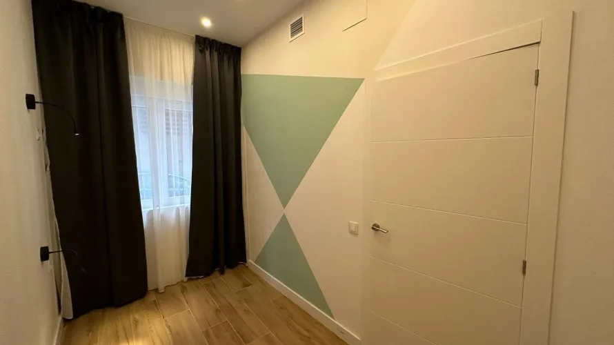 Apartamento de 4 dormitorios en Alicante, Spain No. 573 № 20