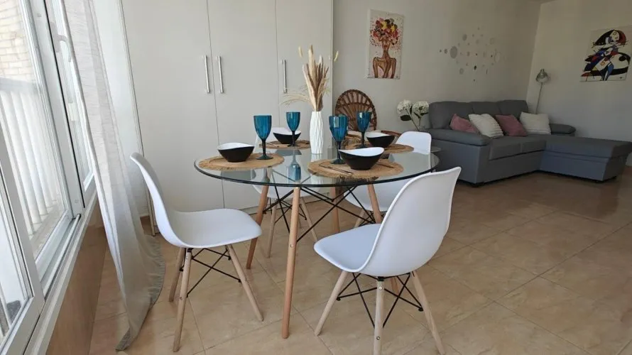 Apartamento de 55m² en Benidorm, Spain No. 611 № 1