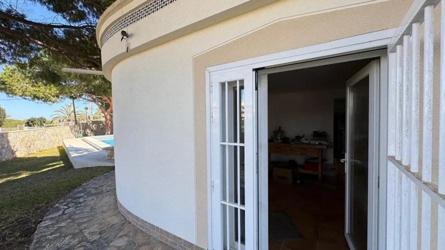 Villa de 3 dormitorios en Cabo Roig, Spain No. 106 № 12