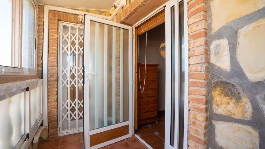Villa de 4 dormitorios en Alicante, Spain No. 831 № 21