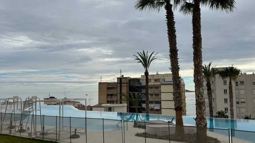 Ático de 3 dormitorios en Benidorm, Spain No. 569 № 17