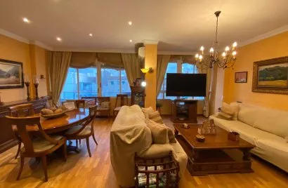 Apartamento de 4 dormitorios en Alicante, Spain No. 689