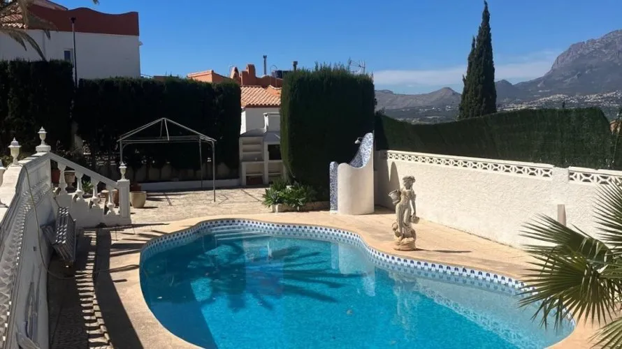 Villa de 4 dormitorios en Albir, Spain No. 586 № 27