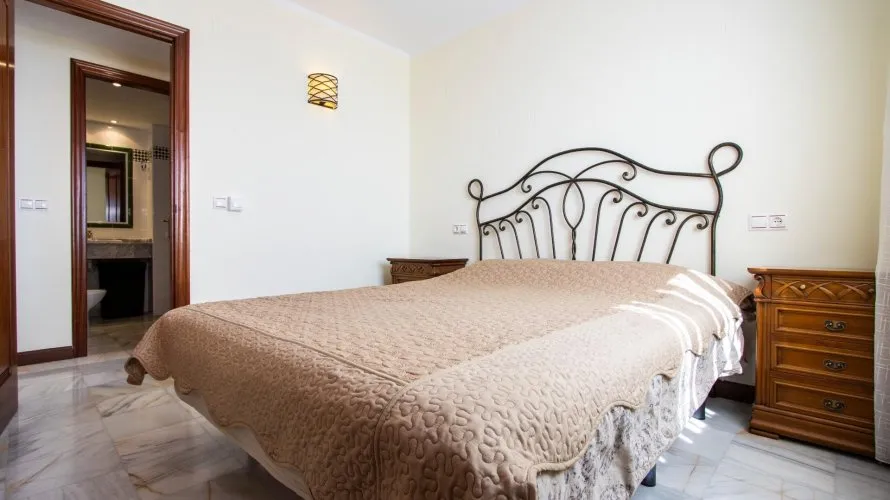 Apartamento de 3 dormitorios en Torrevieja, Spain No. 108 № 24
