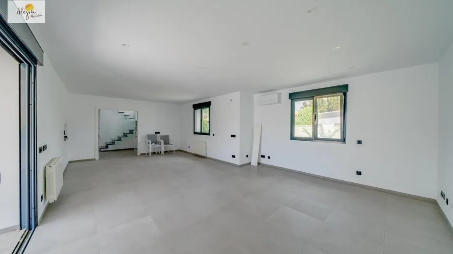 Villa de 5 dormitorios en Calpe, Spain No. 443 № 22