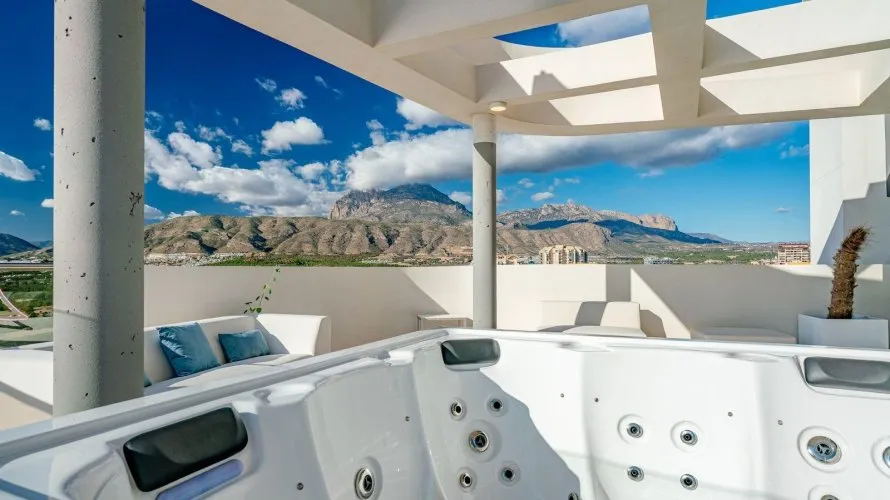 Apartamento de 3 dormitorios en Benidorm, Spain No. 672 № 26