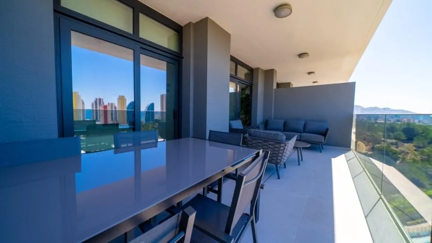 Apartamento de 2 dormitorios en Benidorm, Spain No. 919 № 26