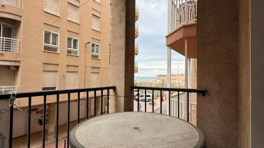 Apartamento de 3 dormitorios en La Mata, Spain No. 719 № 1