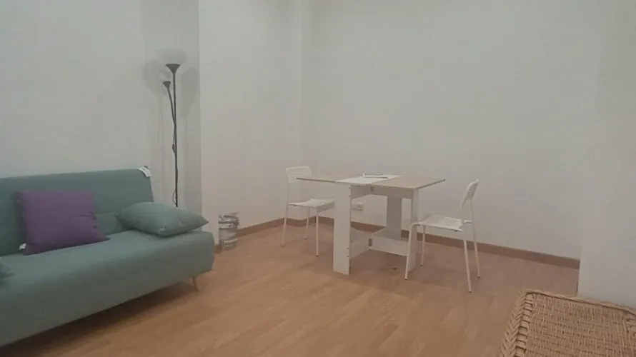 Apartamento de 42m² en Madrid, Spain No. 913 № 3