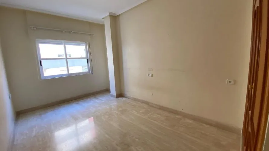 Apartamento de 4 dormitorios en Torrevieja, Spain No. 781 № 5