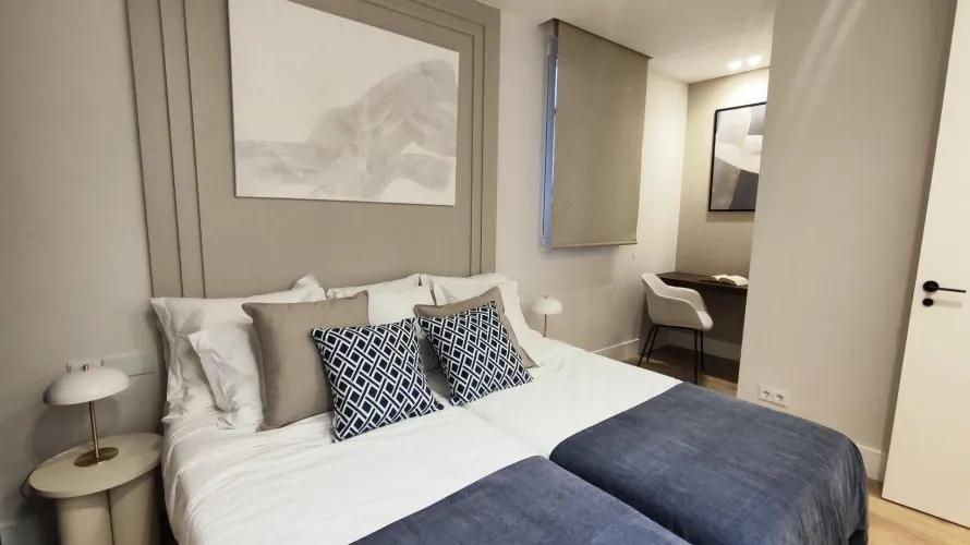 Apartamento de 2 dormitorios en Madrid, Spain No. 643 № 13