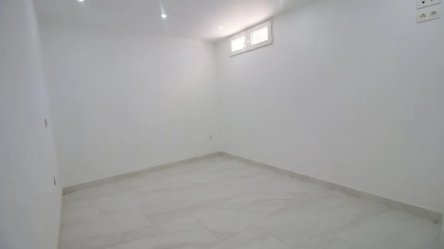 Apartamento de 4 dormitorios en La Torre, Spain No. 319 № 16