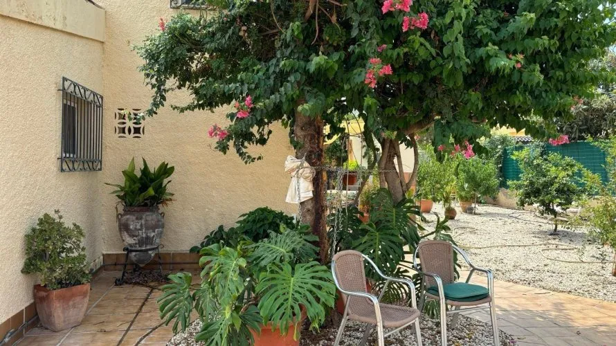 Villa de 4 dormitorios en Torrevieja, Spain No. 730 № 4