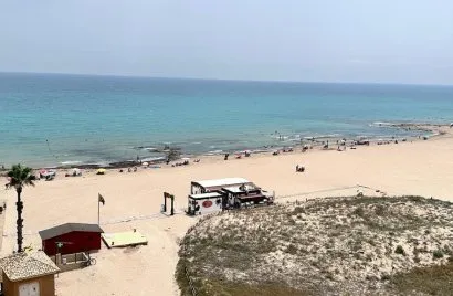 Ático de 4 dormitorios en La Mata, Spain No. 469