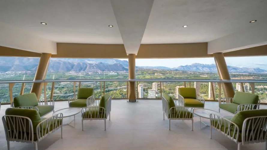 Apartamento de 3 dormitorios en Benidorm, Spain No. 367 № 19