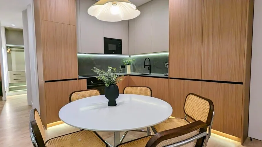 Apartamento de 2 dormitorios en Madrid, Spain No. 587 № 1