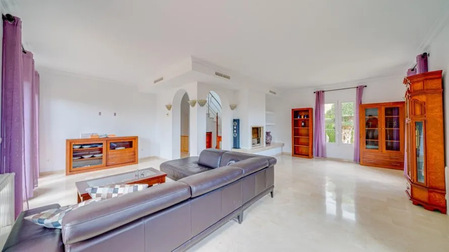 Villa de 4 dormitorios en Finestrat, Spain No. 165 № 2