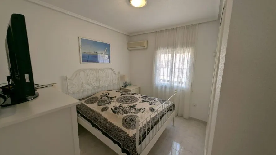 Apartamento de 3 dormitorios en Rojales, Spain No. 767 № 4