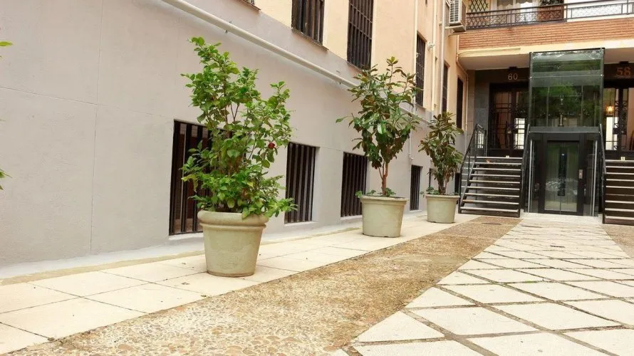 Apartamento de 5 dormitorios en Madrid, Spain No. 621 № 7