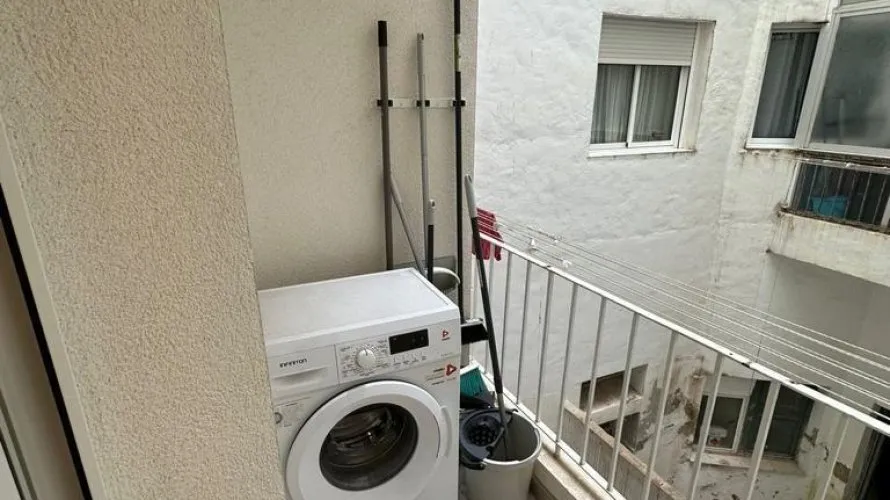 Apartamento de 3 dormitorios en Alicante, Spain No. 476 № 3