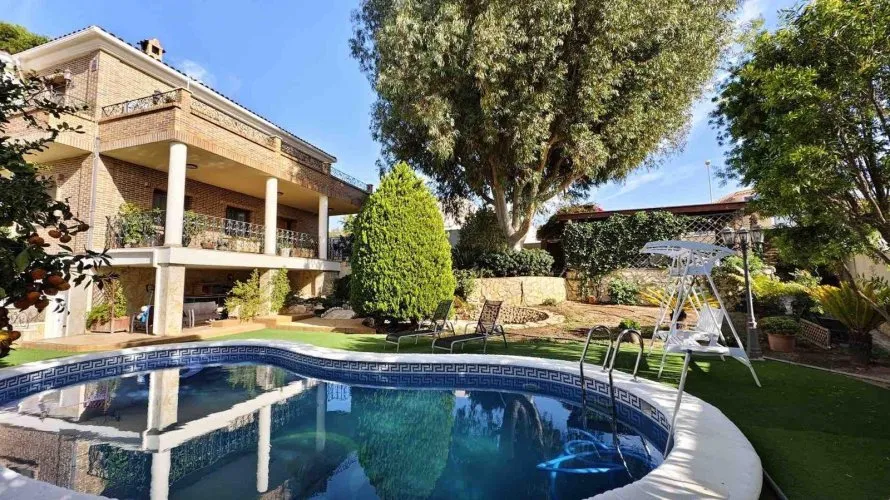 Villa de 5 dormitorios en Ciudad Quesada, Spain No. 105