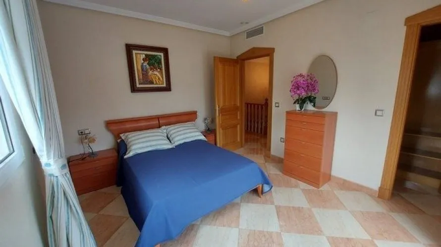Villa de 5 dormitorios en La Veleta, Spain No. 334 № 4
