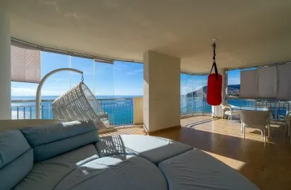 Apartamento de 4 dormitorios en Calpe, Spain No. 924