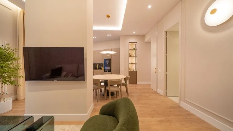 Apartamento de 3 dormitorios en Madrid, Spain No. 168 № 5