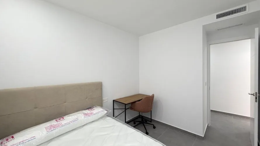 Apartamento de 3 dormitorios en Torrevieja, Spain No. 232 № 7