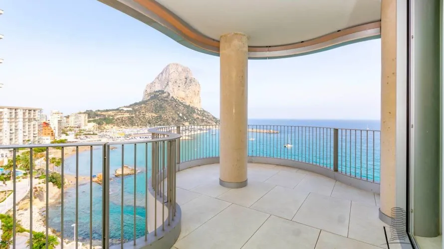 Apartamento de 3 dormitorios en Calpe, Spain No. 546 № 25
