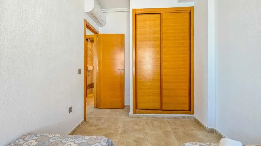 Сasa de 3 dormitorios en La Mata, Spain No. 222 № 21