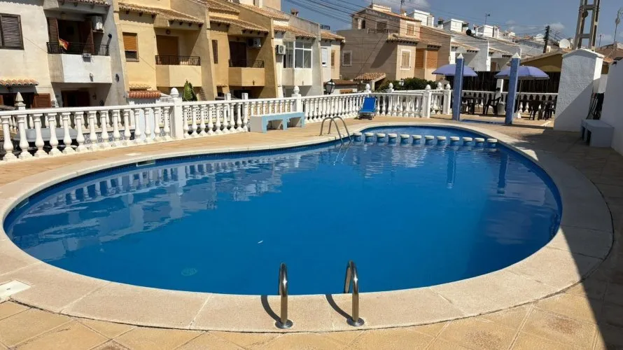 Сasa de 3 dormitorios en Torrevieja, Spain No. 791 № 18